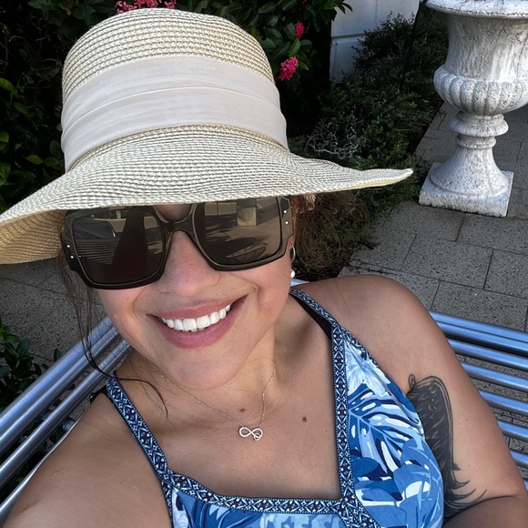 Meet your Posher, Shandy - Picture 5 of 5